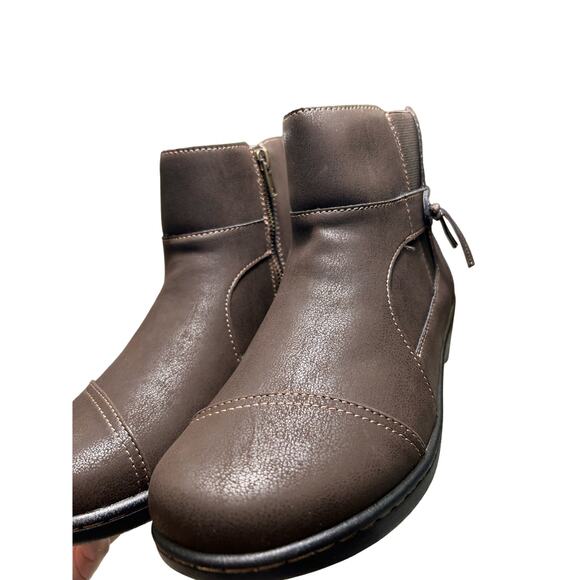 Eastland Women's Bella Ankle Boot – Size 8.5M, Stylish & Comfortable Shoes - Picture 7 of 8